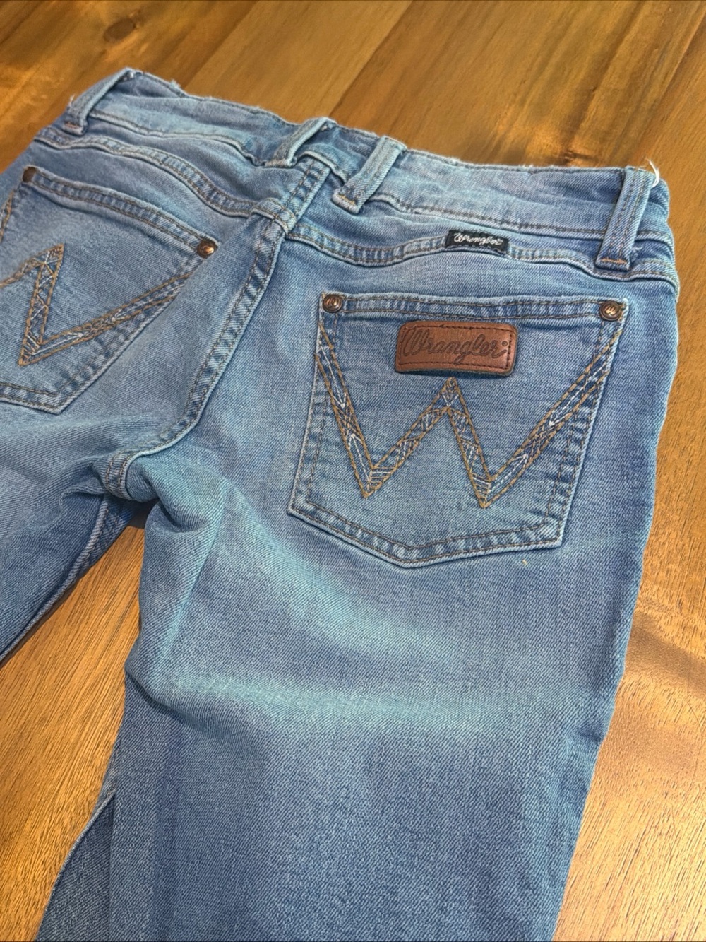 Wrangler Premium Patch Women’s Bootcut Jeans Embellished Pocket Stitching 26x28